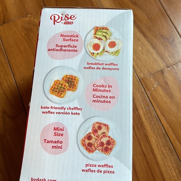 Mini waffle iron waffle maker for meals, snacks kids education craft party - Picture 4 of 4